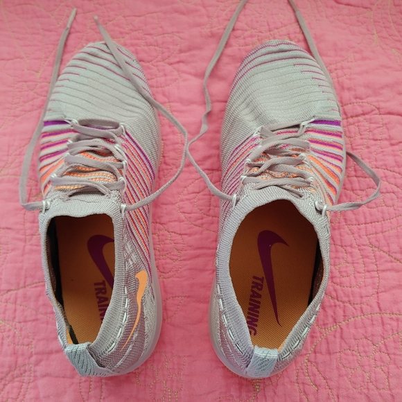 OBO Nike training shoes. Size 7.5. - Picture 4 of 12